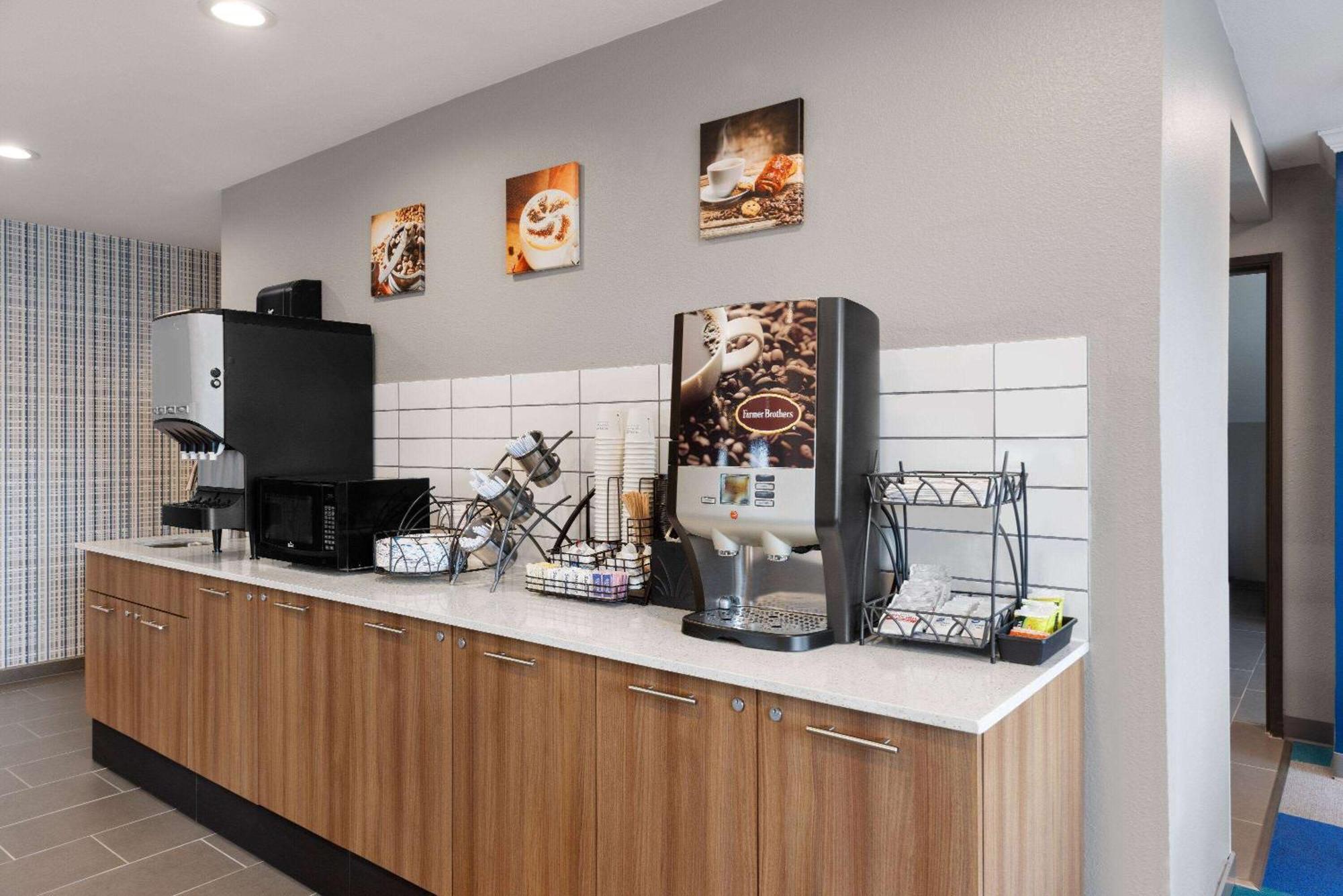 Microtel Inn And Suites Independence Esterno foto