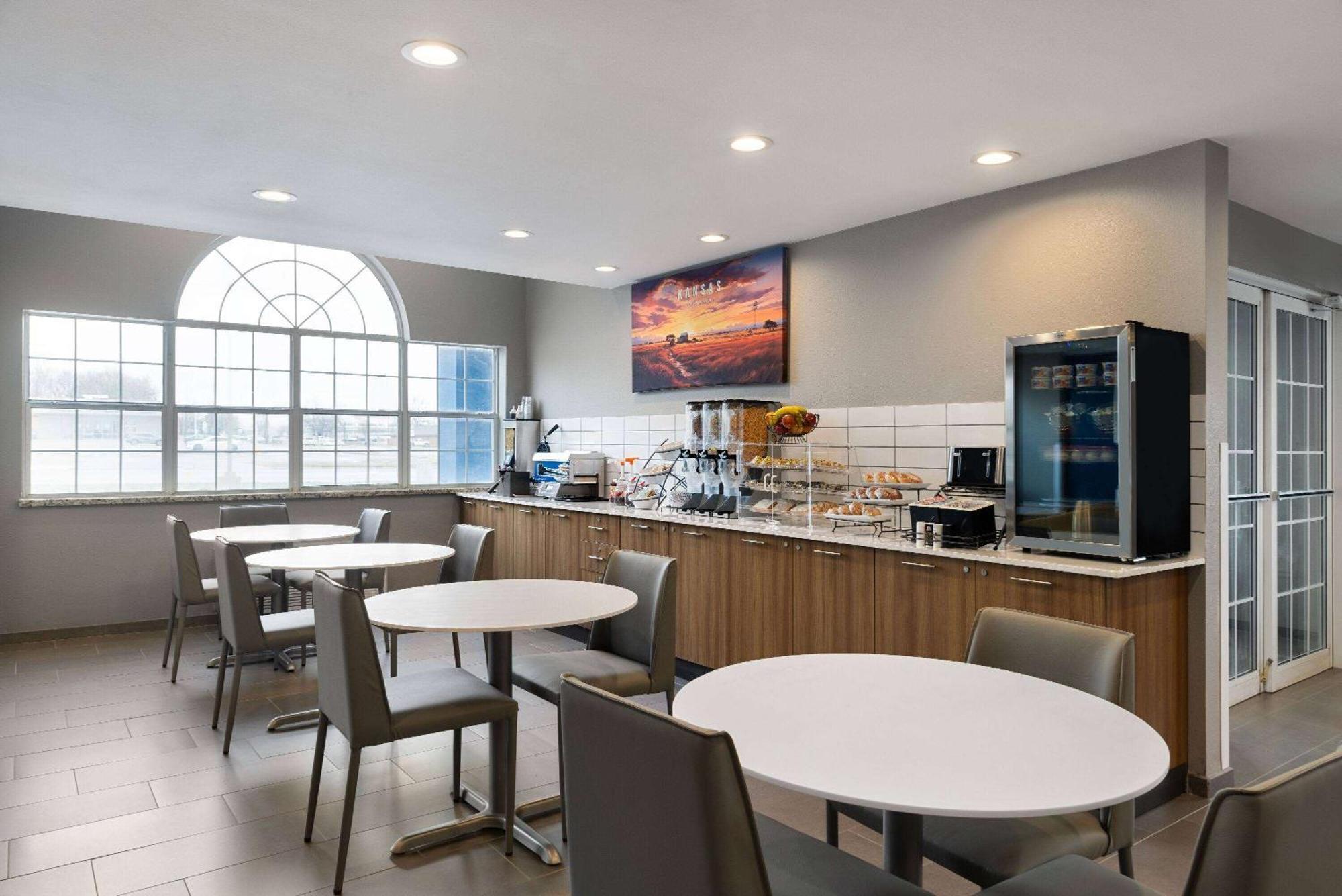 Microtel Inn And Suites Independence Esterno foto